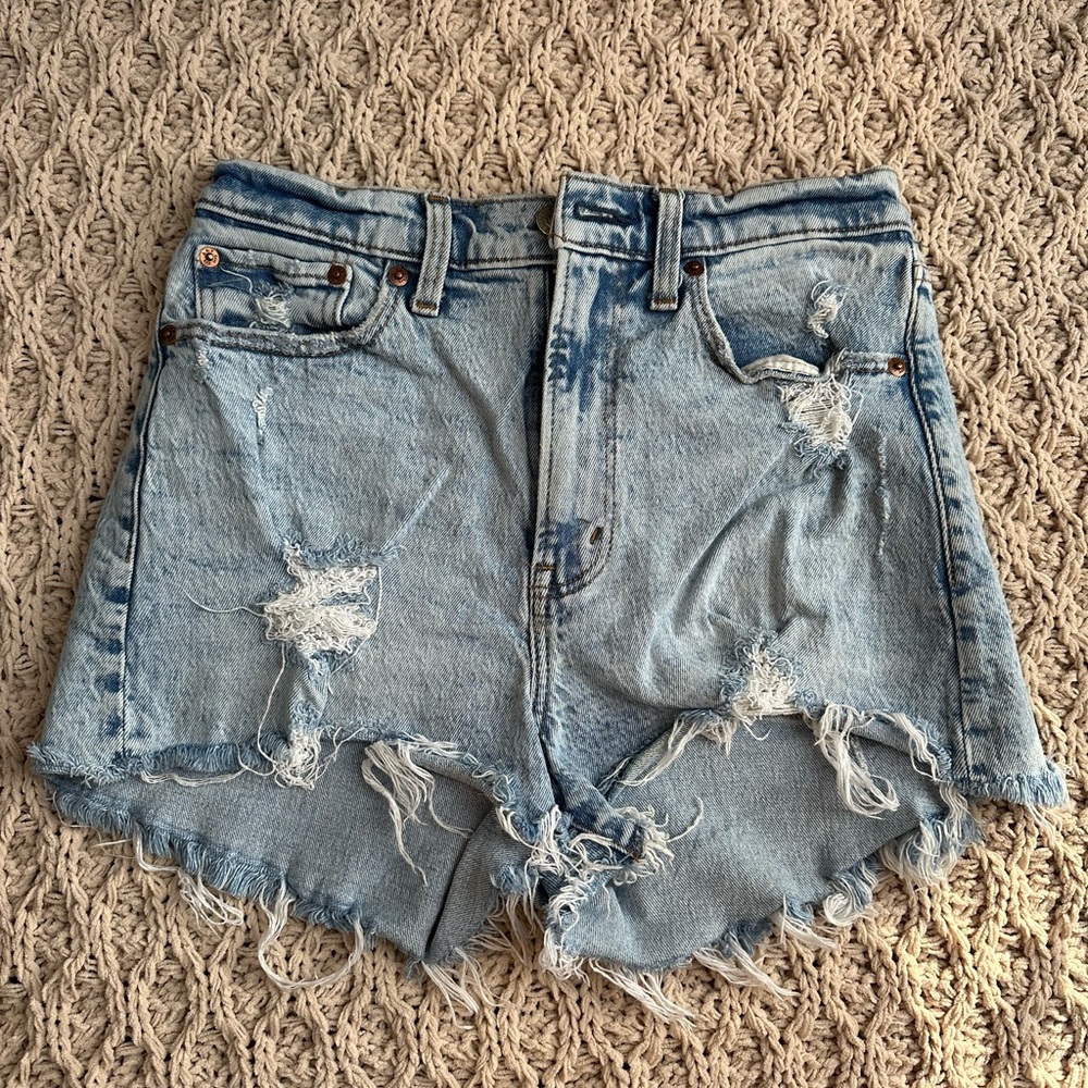 Abercrombie + Fitch high-rise Mom shorts